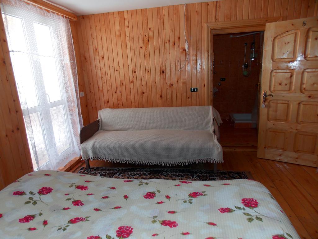 Pensiunea Paradiso Poiana Teiului Экстерьер фото