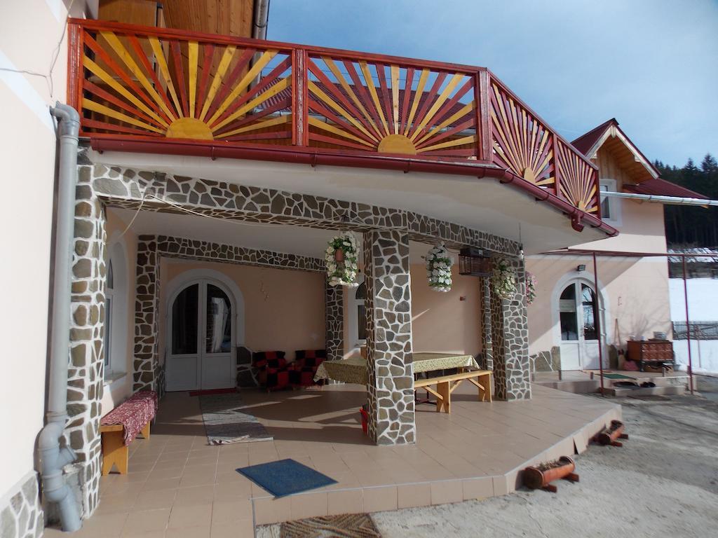 Pensiunea Paradiso Poiana Teiului Экстерьер фото